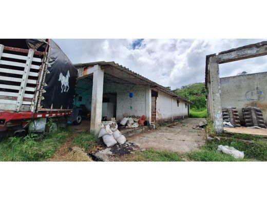 Farmhouse in Armenia, Quindío Department