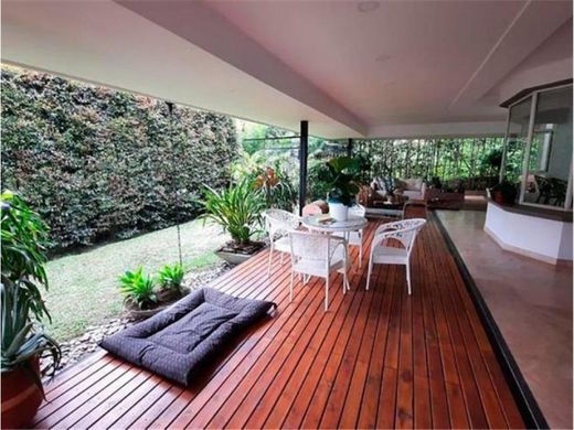 منزل ﻓﻲ ميديلين, Medellín