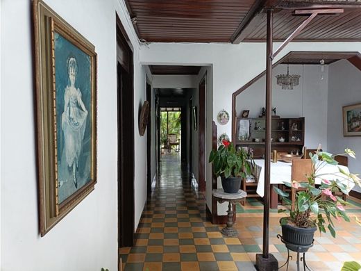 Luxury home for sale in Itagüí
