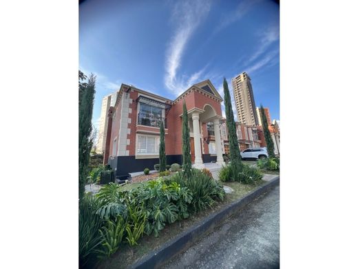 Πολυτελή κατοικία σε Μεδεγίν, Medellín