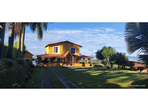 ‏בתים כפריים או חוות ב  Quimbaya, Quindío Department