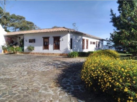 郊区住宅  La Ceja, Departamento de Antioquia