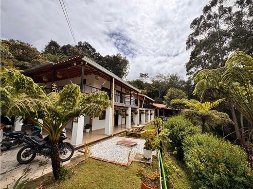 Hotel w Envigado, Departamento de Antioquia