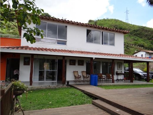 Quinta rústica - Marinilla, Departamento de Antioquia