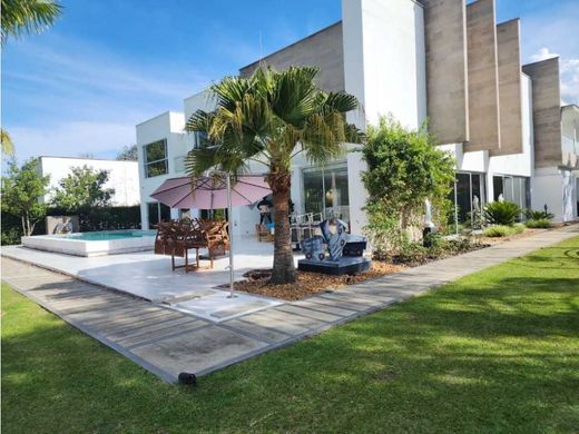 منزل ريفي ﻓﻲ Rionegro, Departamento de Antioquia