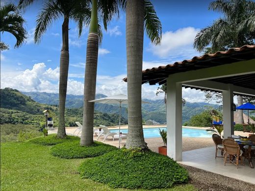 Farmhouse in Venecia, Departamento de Antioquia