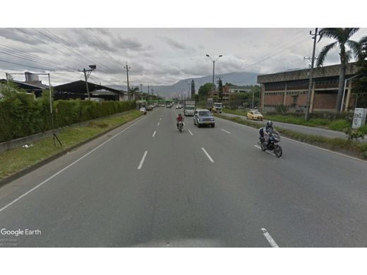 ‏קרקע ב  מדיין
, Medellín