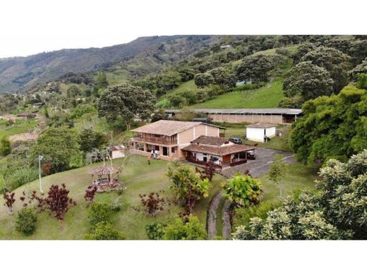 Farmhouse in Girardota, Departamento de Antioquia