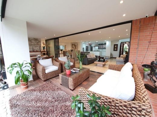 豪宅  麦德林, Medellín