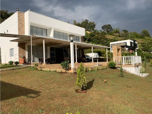 Cortijo o casa de campo en Copacabana, Departamento de Antioquia