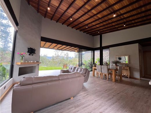 Casa de campo en Medellín, Departamento de Antioquia