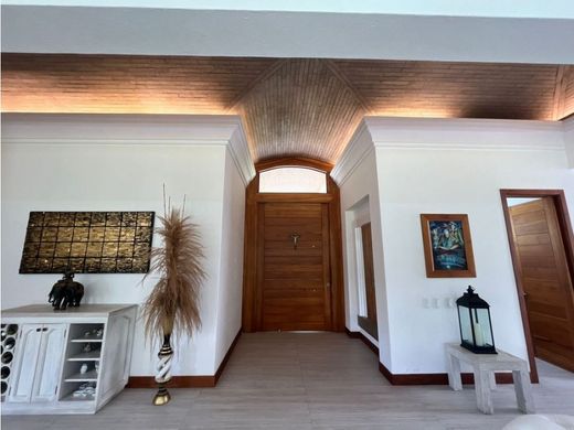 Luxus-Haus in Rionegro, Departamento de Antioquia