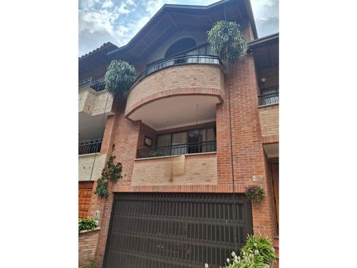 Luxury home in Sabaneta, La Estrella