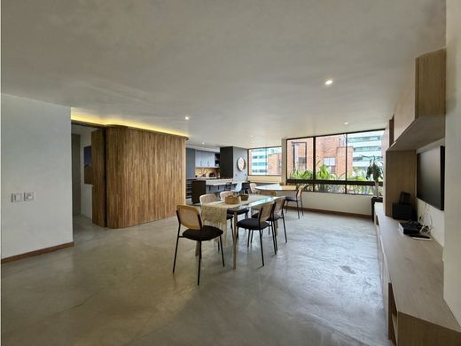 Apartment / Etagenwohnung in Medellín, Departamento de Antioquia