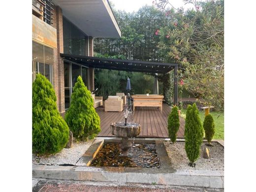 호화 저택 / 메데인, Medellín