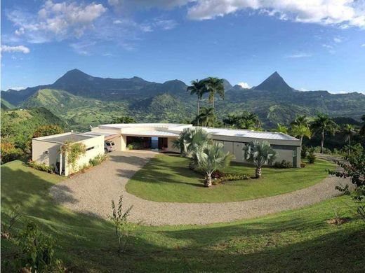 Gutshaus oder Landhaus in Titiribí, Departamento de Antioquia