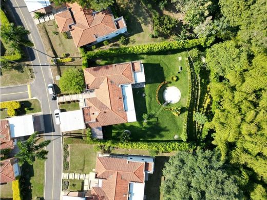 郊区住宅  Pereira, Departamento de Risaralda