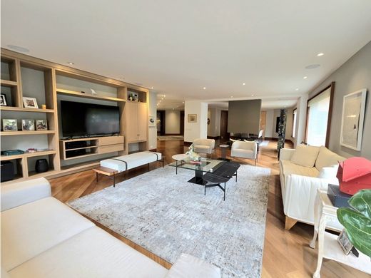 Apartment / Etagenwohnung in Bogotá, Bogotá  D.C.