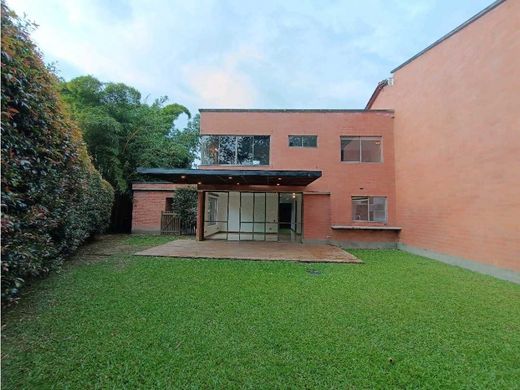 Casa de lujo en Envigado, Departamento de Antioquia