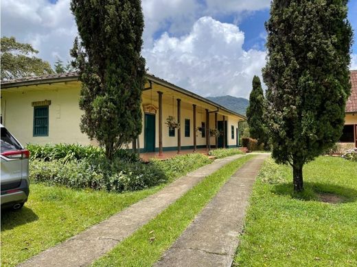 Cortijo o casa de campo en La Ceja, Departamento de Antioquia