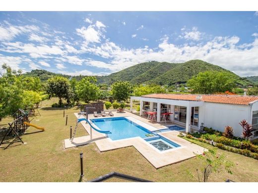 Country House in Apulo, Cundinamarca