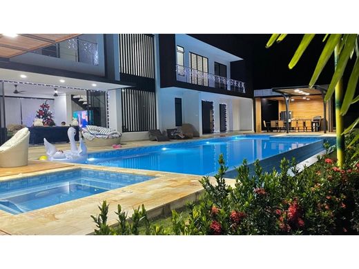 منزل ريفي ﻓﻲ Melgar, Departamento de Tolima