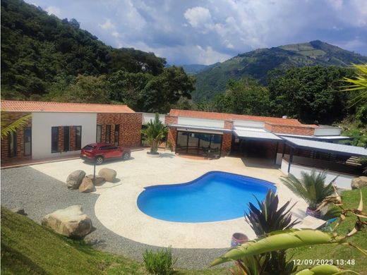 Сельский Дом, Titiribí, Departamento de Antioquia