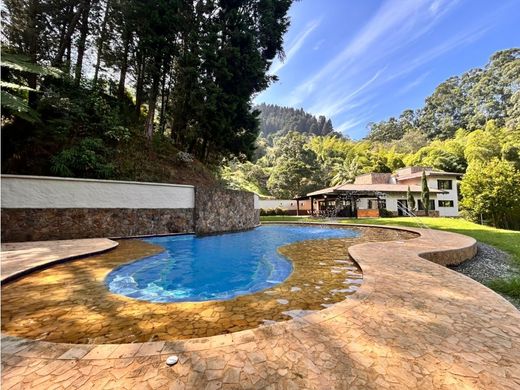 Köy evi La Estrella, Departamento de Antioquia