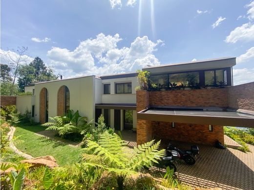 Luxus-Haus in Medellín, Departamento de Antioquia