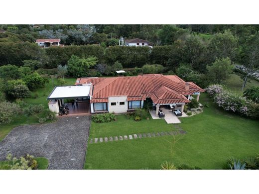 Casa de campo en La Ceja, Departamento de Antioquia