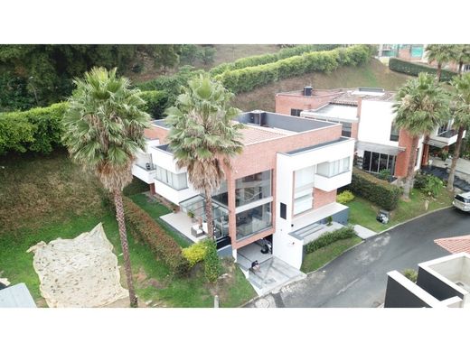 Luxury home in Sabaneta, La Estrella