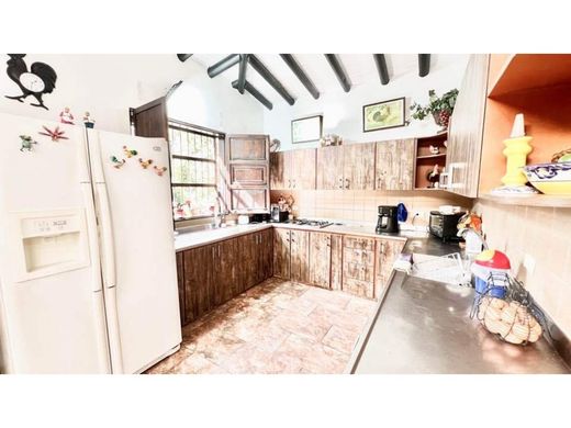 ‏בתים כפריים או חוות ב  La Estrella, Departamento de Antioquia