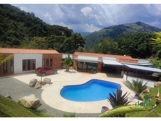 Сельский Дом, Titiribí, Departamento de Antioquia