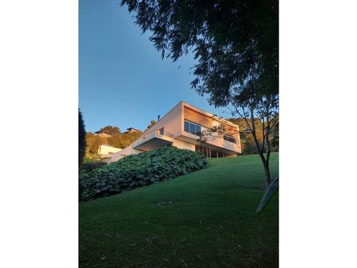 Casa de lujo en Envigado, Departamento de Antioquia