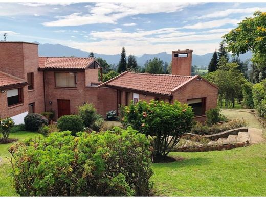 Edificio en Tabio, Cundinamarca