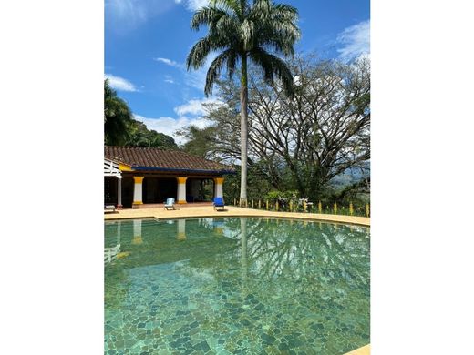 Ρουστίκ ή αγροικία σε La Pintada, Departamento de Antioquia