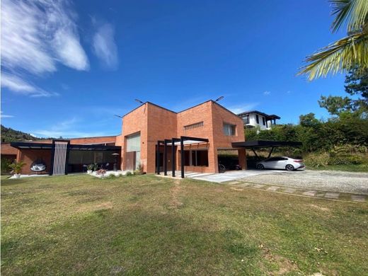 Casa de luxo - Envigado, Departamento de Antioquia