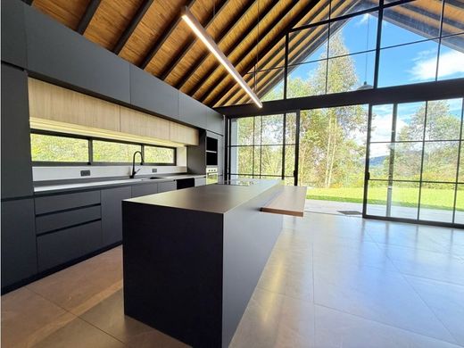 Luksusowy dom w Retiro, Departamento de Antioquia