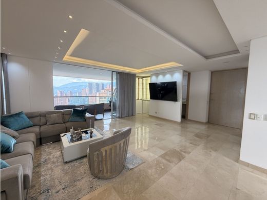 Apartment / Etagenwohnung in Medellín, Departamento de Antioquia