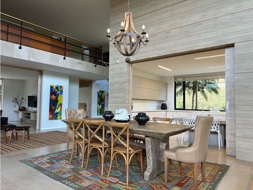 Luksusowy dom w La Ceja, Departamento de Antioquia