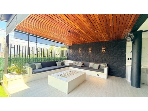 Casa de luxo - Envigado, Departamento de Antioquia