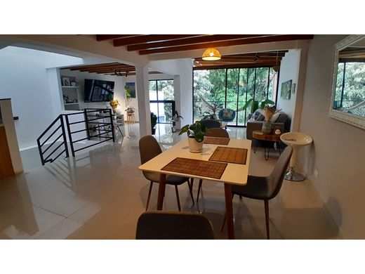 Casa de lujo en Envigado, Departamento de Antioquia