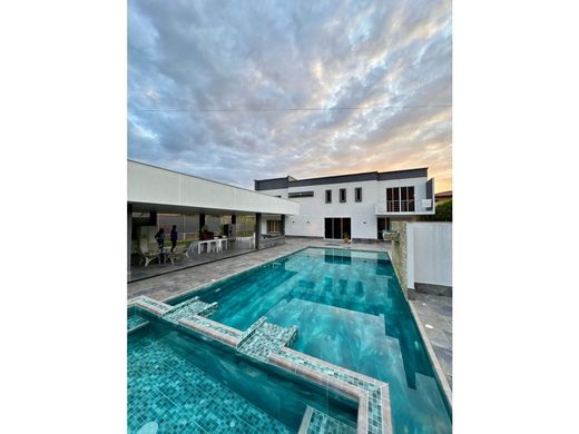 ‏בתים כפריים או חוות ב  El Cerrito, Departamento del Valle del Cauca