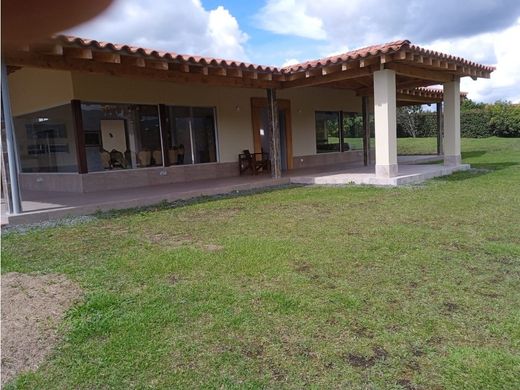 郊区住宅  La Ceja, Departamento de Antioquia