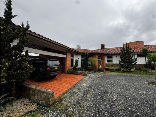 Luxus-Haus in Envigado, Departamento de Antioquia