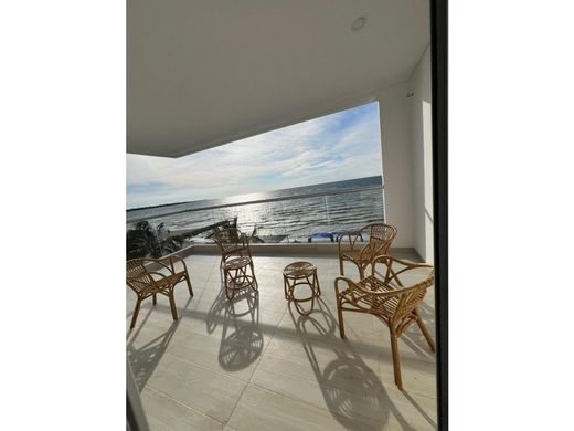 Piso / Apartamento en Coveñas, Departamento de Sucre