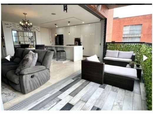 Apartment / Etagenwohnung in Medellín, Departamento de Antioquia