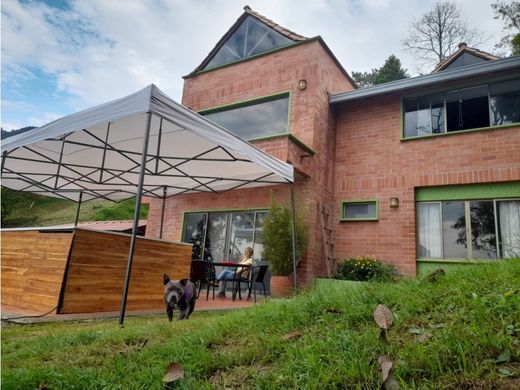 전원/농가 / Envigado, Departamento de Antioquia