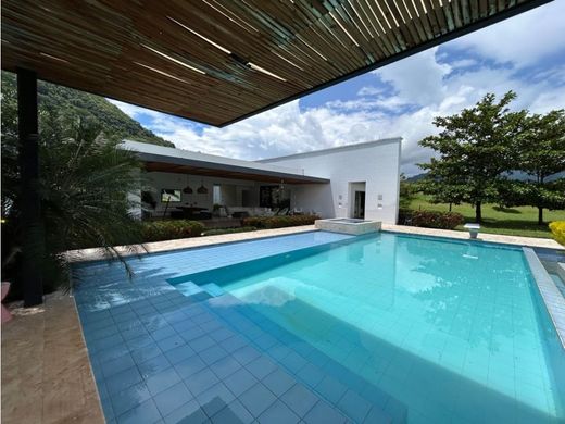 Quinta rústica - Tarso, Departamento de Antioquia