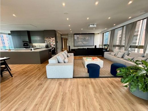 Apartment / Etagenwohnung in Medellín, Departamento de Antioquia